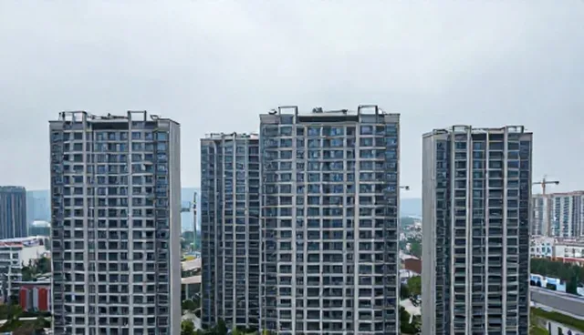 软件开发选型时如何平衡功能与成本